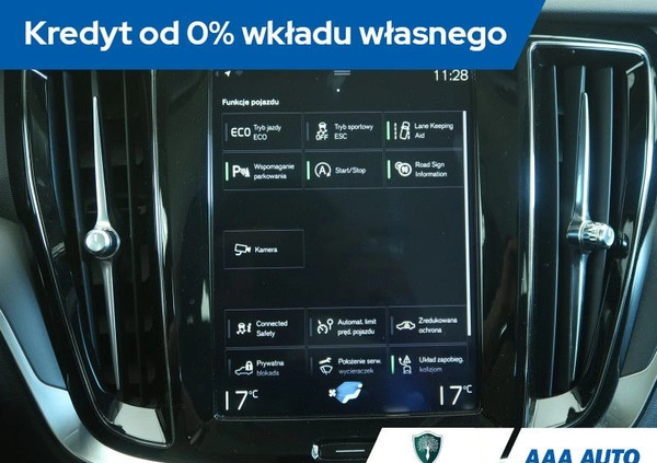 Volvo V60 cena 85000 przebieg: 159954, rok produkcji 2020 z Grudziądz małe 277